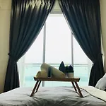 Paragon Suite Homestay By Antlerzone